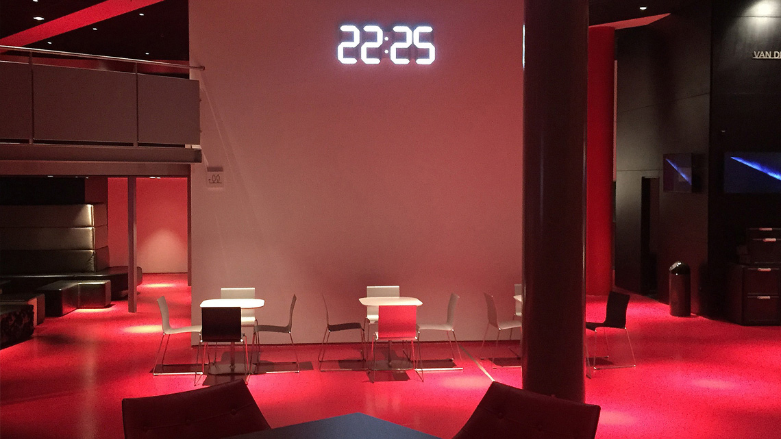 Mega White Clock 13