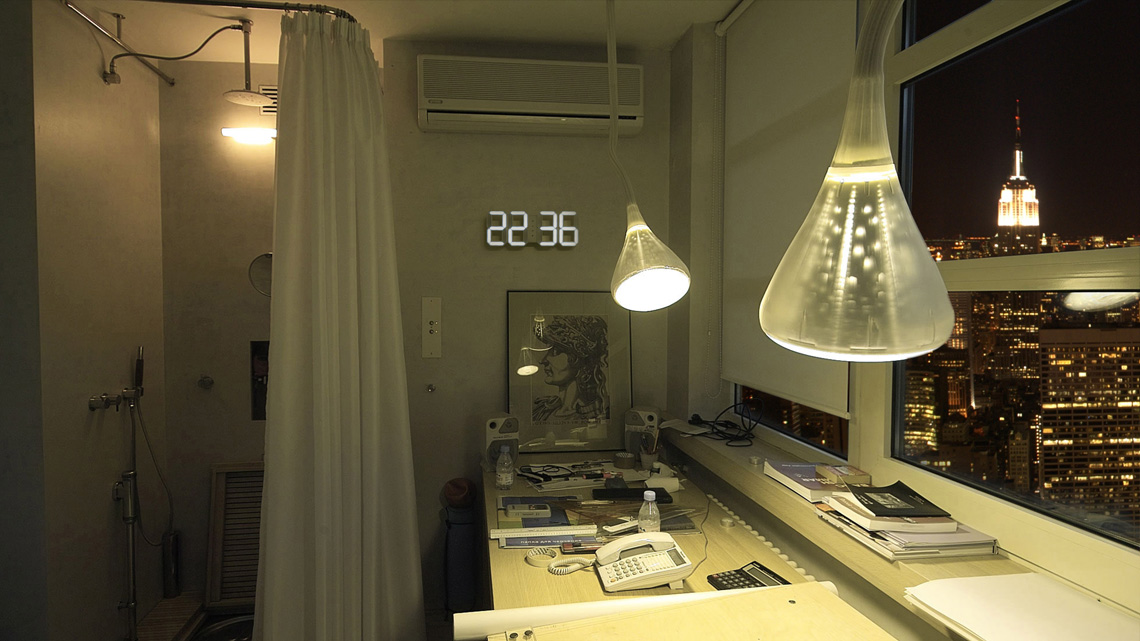 Mega White Clock 5
