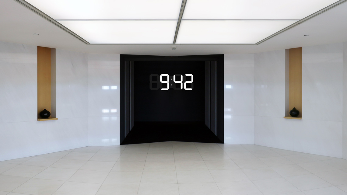 Mega White Clock 11