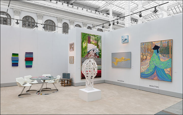 2022 Cosmoscow Alina Pinsky Gallery, Moscow, Russia 3
